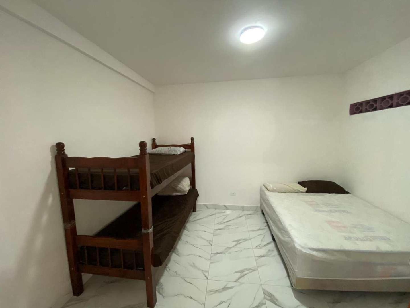Lindo Casa Com Piscina E Churrasco, Perto Do Mar * Praia Grande (Santos)