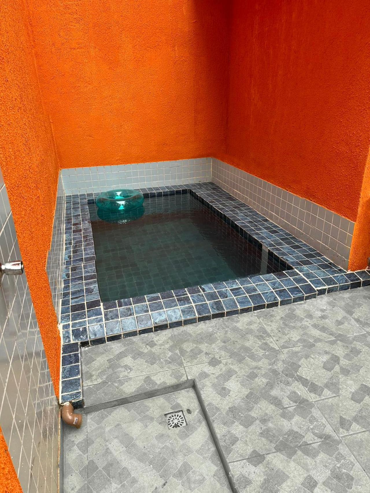 Lindo Casa Com Piscina E Churrasco, Perto Do Mar *